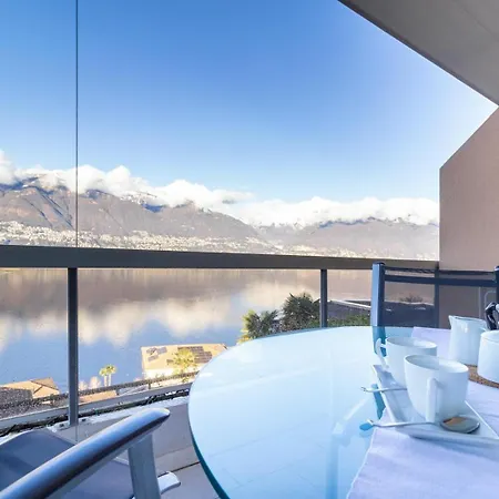Lakeside Pool Paradise Apartamento