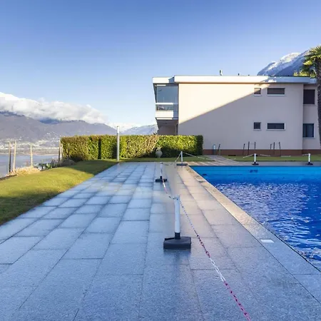 Apartamento Lakeside Pool Paradise